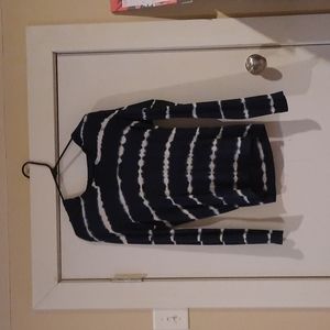 Really comfy navy and white hoodie, hard to see but there is a kangaroo pocket